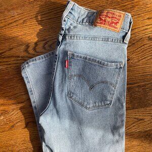 High Rise Skinny Levi's 721